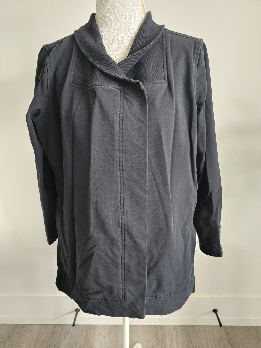 lululemon athletica Black Shawl-Collar Wrap  Jacket